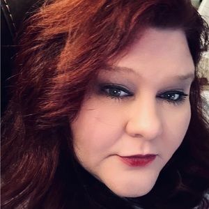 Meet your Posher, Nichole